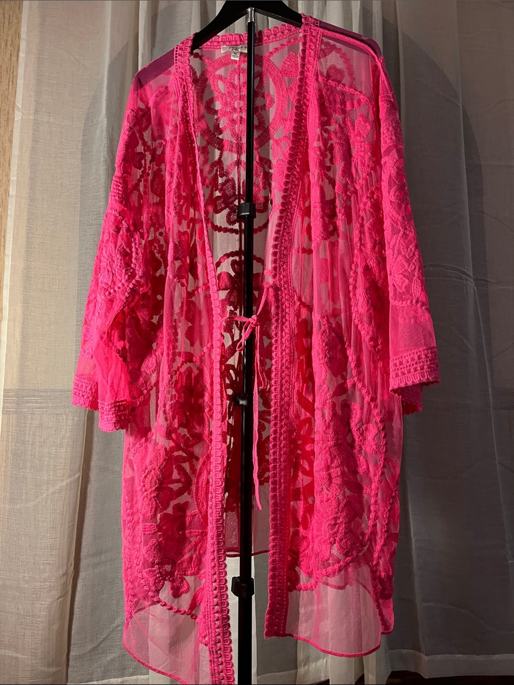 Umgee Bright Pink Embroidered Sheer Kimono Robe 1 XL